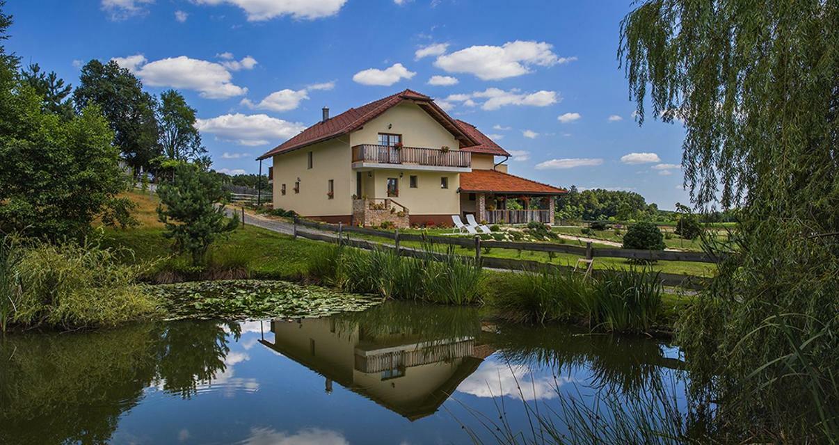 Tourist Farm Mali Raj Villa Dolenci Exterior photo